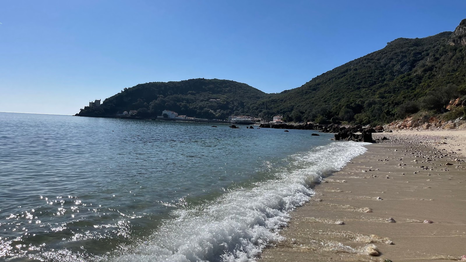 Photo de Plage d'Arrabida et ses beaux paysages
