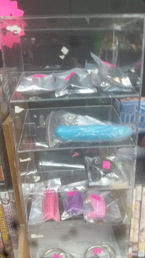 Tobacco Shop «Amsterdam Smoke Shop», reviews and photos, 510 W Court St, Seguin, TX 78155, USA