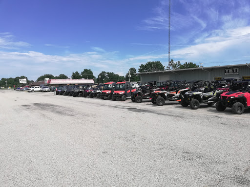 Used Car Dealer «Car Corral», reviews and photos, 630 N Olive Rd, Flora, IL 62839, USA