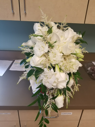 Florist «Battiste LaFleur Galleria», reviews and photos, 825 E Long St, Columbus, OH 43203, USA