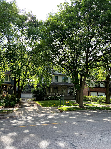 Tourist Attraction «Ernest Hemingway Birthplace», reviews and photos, 339 N Oak Park Ave, Oak Park, IL 60302, USA