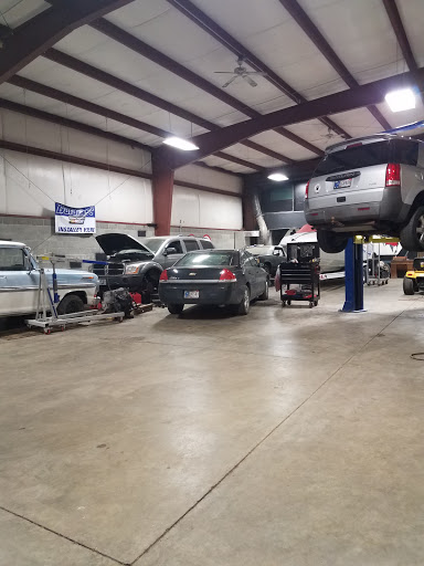 Auto Repair Shop «VG AUTO REPAIR LLC - FORMERLY VERNS AUTO REPAIR», reviews and photos, 5301 Commerce Cir a, Indianapolis, IN 46237, USA