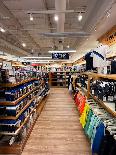 Shopping Mall «Gilroy Premium Outlets», reviews and photos, 681 Leavesley Rd, Gilroy, CA 95020, USA