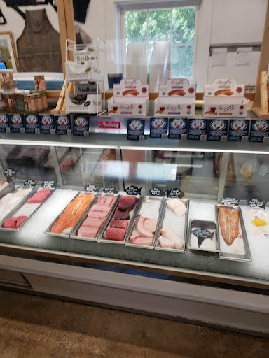 Seafood Market «Pine Tree Seafood & Produce», reviews and photos, 655 US-1, Scarborough, ME 04074, USA