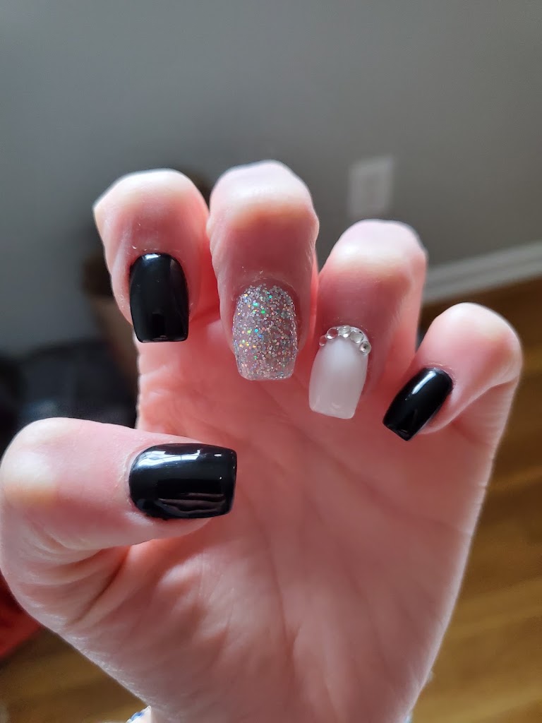 V & P Nail Salon 08872