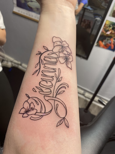 Tattoo Shop «One Drop Ink Tattoo Parlour», reviews and photos, 1106 Ed Temple Blvd, Nashville, TN 37208, USA