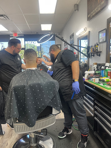 Barber Shop «Clippers Barber Shop», reviews and photos, 3635 Aloma Ave, Oviedo, FL 32765, USA