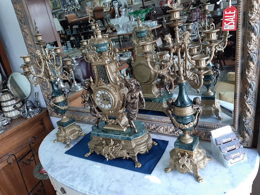 Thrift Store «Waldans Antiques Buy & Sell», reviews and photos, 4209 SW 75th Ave, Miami, FL 33155, USA