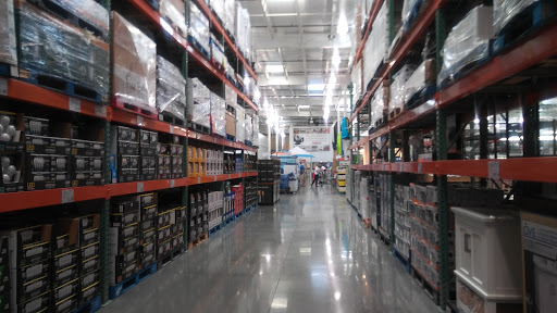 Warehouse store «Costco Wholesale», reviews and photos, 10088 Gulf Center Dr, Fort Myers, FL 33913, USA