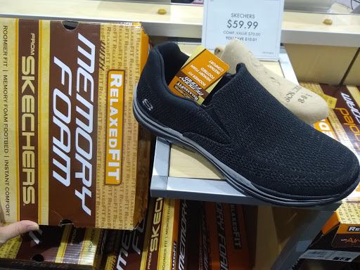 Shopping Mall «Miracle Mile Shopping Center», reviews and photos, 4100 William Penn Hwy, Monroeville, PA 15146, USA