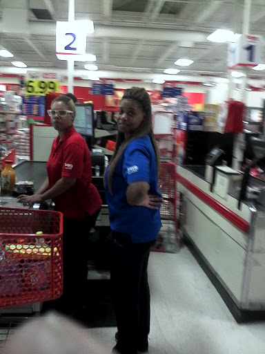 Grocery Store «Save-A-Lot», reviews and photos, 7240 S Stony Island Ave, Chicago, IL 60649, USA