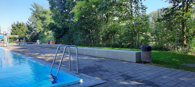 Rezensionen über Schwimmbad Am Sonnenberg in Frauenfeld - Sportstätte