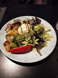 Salade César du Le Confidentiel | Restaurant Halal Paris - n°8