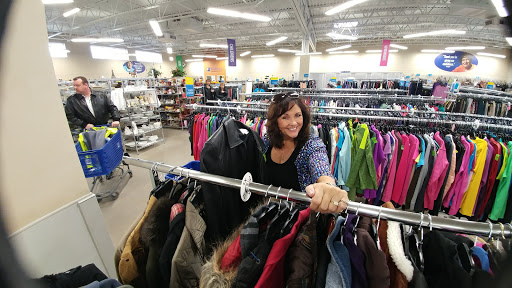 Non-Profit Organization «Goodwill Store & Donation Center», reviews and photos, 351 E Roosevelt Rd, Lombard, IL 60148, USA