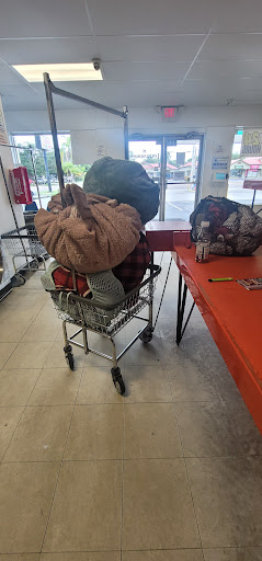 Laundromat «A Laundromat of Merritt Island ( 24 HR COIN LAUNDRY )», reviews and photos, 490 N Courtenay Pkwy, Merritt Island, FL 32953, USA