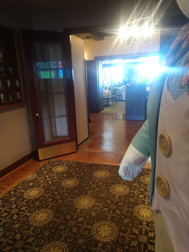 Golf Course «Birmingham Country Club», reviews and photos, 1750 Saxon Dr, Birmingham, MI 48009, USA