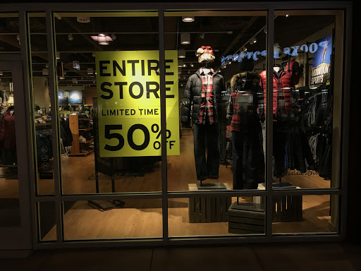 Clothing Store «Eddie Bauer Outlet», reviews and photos, 18501 Outlet Blvd #300, Chesterfield, MO 63005, USA