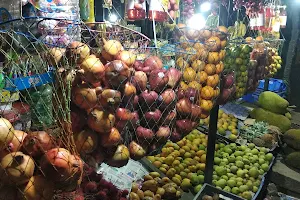 Maheen Fruits Stall image