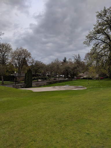 Golf Course «Oakway Golf Course», reviews and photos, 2000 Cal Young Rd, Eugene, OR 97401, USA