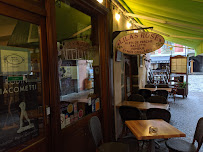 Atmosphère du Restaurant français Le Lilas Rose à Annecy - n°11