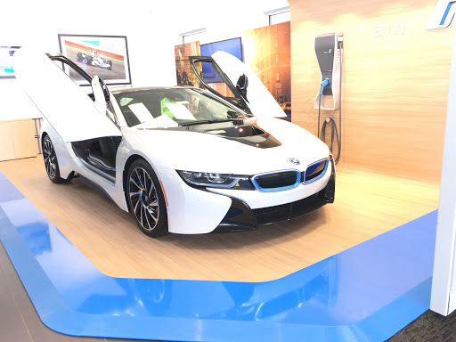 BMW Dealer «Thompson BMW», reviews and photos