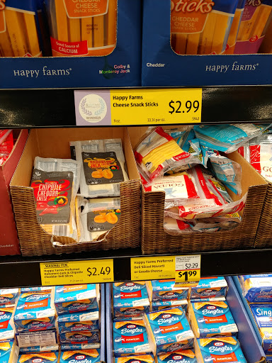 Supermarket «ALDI», reviews and photos, 799 Summit St, Elgin, IL 60120, USA