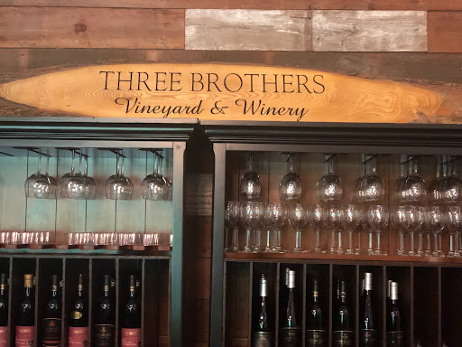 Winery «Three Brothers Vineyard and Winery», reviews and photos, 2411 NE 244th St, Ridgefield, WA 98642, USA