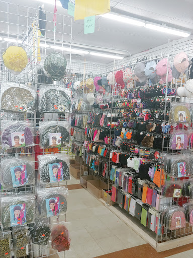 Beauty Supply Store «CTK Beauty Supply», reviews and photos, 14400 Pulaski Rd, Midlothian, IL 60445, USA