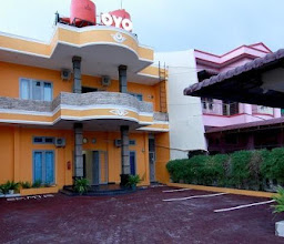 OYO Life 1332 Almonsari Residence photo