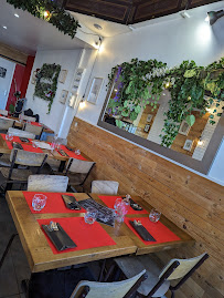 Atmosphère du Restaurant Wood Food & Coffee à Lille - n°2