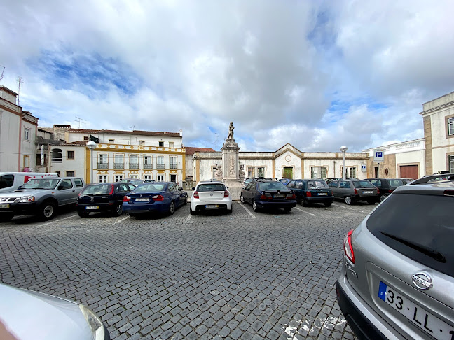 Avaliações doLargo Serpa Pinto 8 Parking em Portalegre - Estacionamento