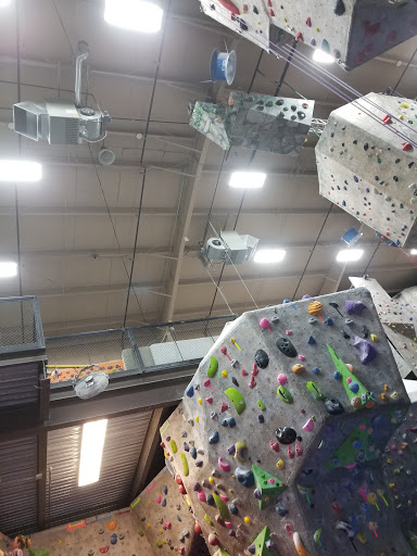 Rock Climbing Gym «The Cliffs at Valhalla», reviews and photos, 1 Commerce St, Valhalla, NY 10595, USA