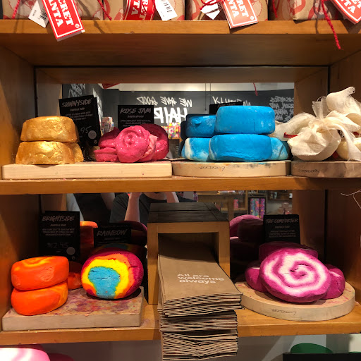 Cosmetics Store «Lush», reviews and photos, 4200 Conroy Rd, Orlando, FL 32839, USA