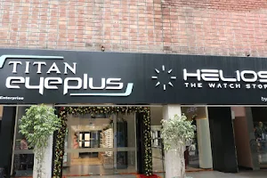 Helios Watch Store - By Titan image
