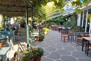 Akrogiali Taverna image