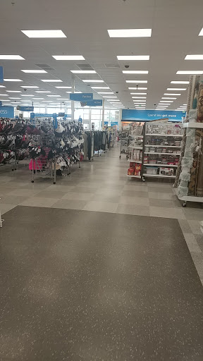 Clothing Store «Ross Dress for Less», reviews and photos, 7338 Gall Blvd, Zephyrhills, FL 33541, USA