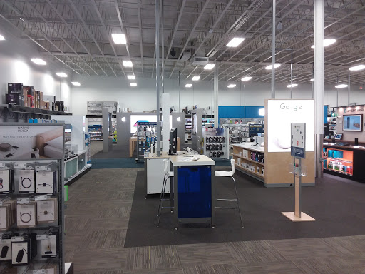 Electronics Store «Best Buy», reviews and photos, 3055 SW Cedar Hills Blvd, Beaverton, OR 97005, USA