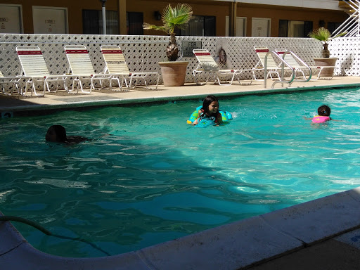 Bonanza Inn & Suites Yuba City image