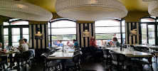 Atmosphère du Restaurant gastronomique Le Restaurant de l'Hôtel du Phare à Sauzon - n°17