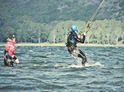 Kiteford Escuela De Kitesurf