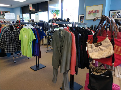 Thrift Store «The Treasure Hound», reviews and photos, 14508 Old Lee Rd, Chantilly, VA 20151, USA