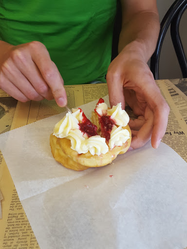 Donut Shop «The Donut Conspiracy», reviews and photos, 1971 E Beltline Ave NE #123, Grand Rapids, MI 49525, USA