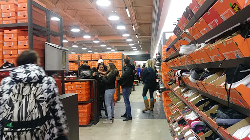 Sporting Goods Store «Nike Factory store», reviews and photos, 6699 N Landmark Dr, Park City, UT 84098, USA