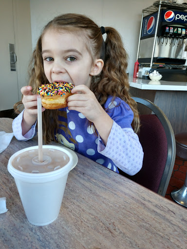 Donut Shop «HoneyDip Donuts», reviews and photos, 4480 Kenny Rd, Columbus, OH 43220, USA