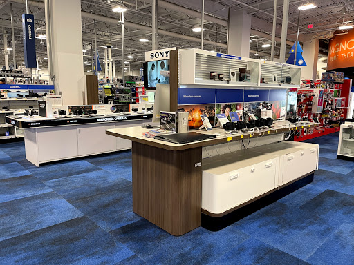 Electronics Store «Best Buy», reviews and photos, 1501 New Britain Ave, West Hartford, CT 06110, USA