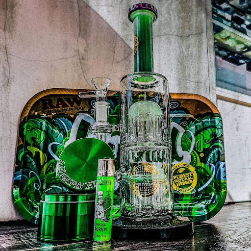 Tobacco Shop «Pine-Apple Xpress Smoke Shop Vape Shop, & Hookahs Sugar Land», reviews and photos, 10701 W Bellfort Ave b182, Houston, TX 77099, USA