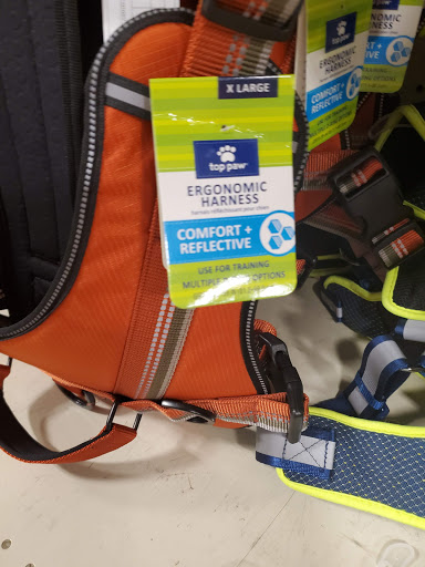 Pet Supply Store «PetSmart», reviews and photos, 1733 S Stapley Dr, Mesa, AZ 85204, USA