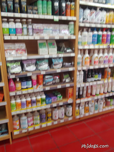 Natural Foods Store «Natural Grocers», reviews and photos, 4510 Trail Boss Dr, Castle Rock, CO 80104, USA