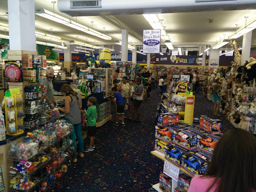 Toy Store «King Arthurs Court Toys», reviews and photos, 3040 Madison Rd, Cincinnati, OH 45209, USA