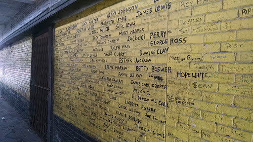 Liquor Store «Altgeld Garden Liquor», reviews and photos, 13122 S Ellis Ave, Chicago, IL 60827, USA